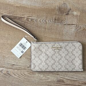 Kate Spade wristlet (never used)